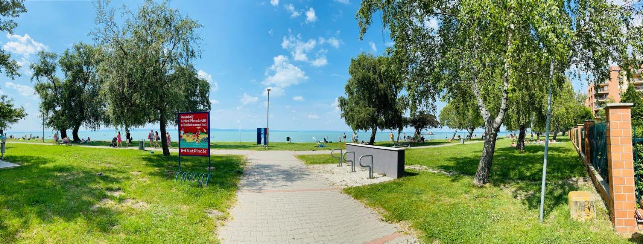 Balcsitthon Apartmanok Сиофок Екстериор снимка