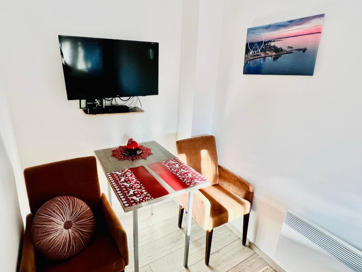 Balcsitthon Apartmanok Сиофок Екстериор снимка