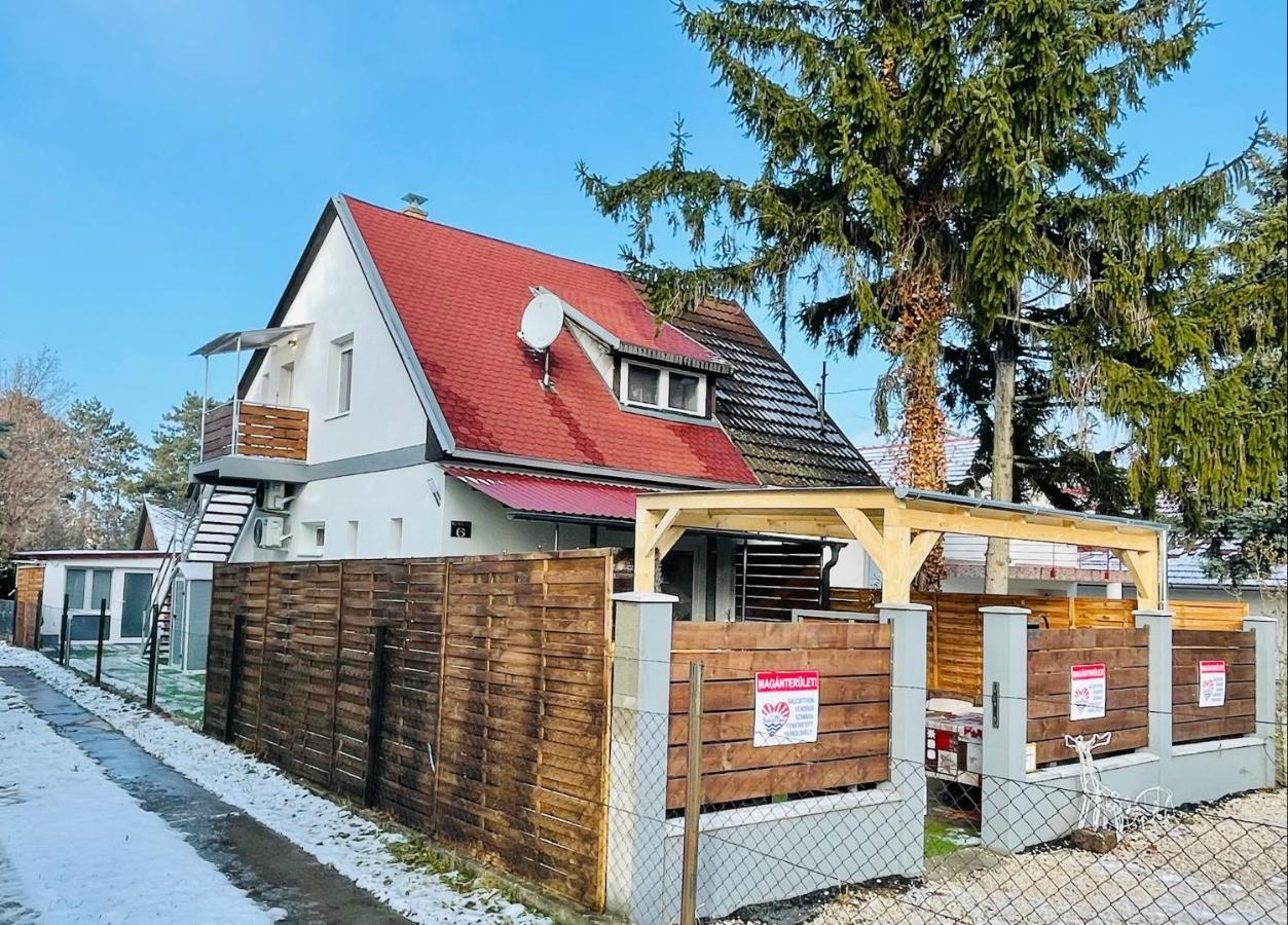 Balcsitthon Apartmanok Сиофок Екстериор снимка