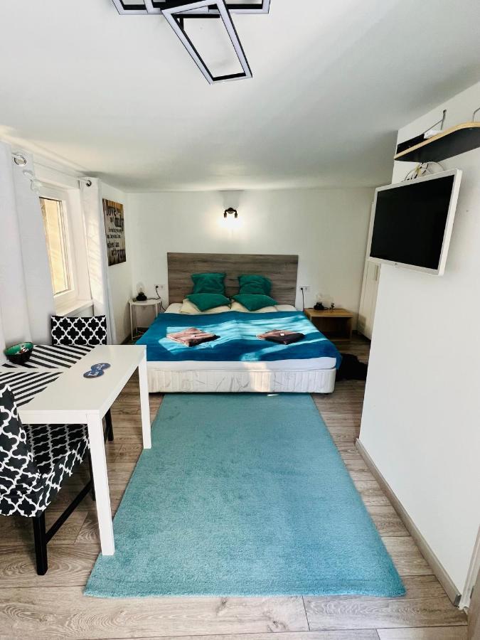 Balcsitthon Apartmanok Сиофок Екстериор снимка