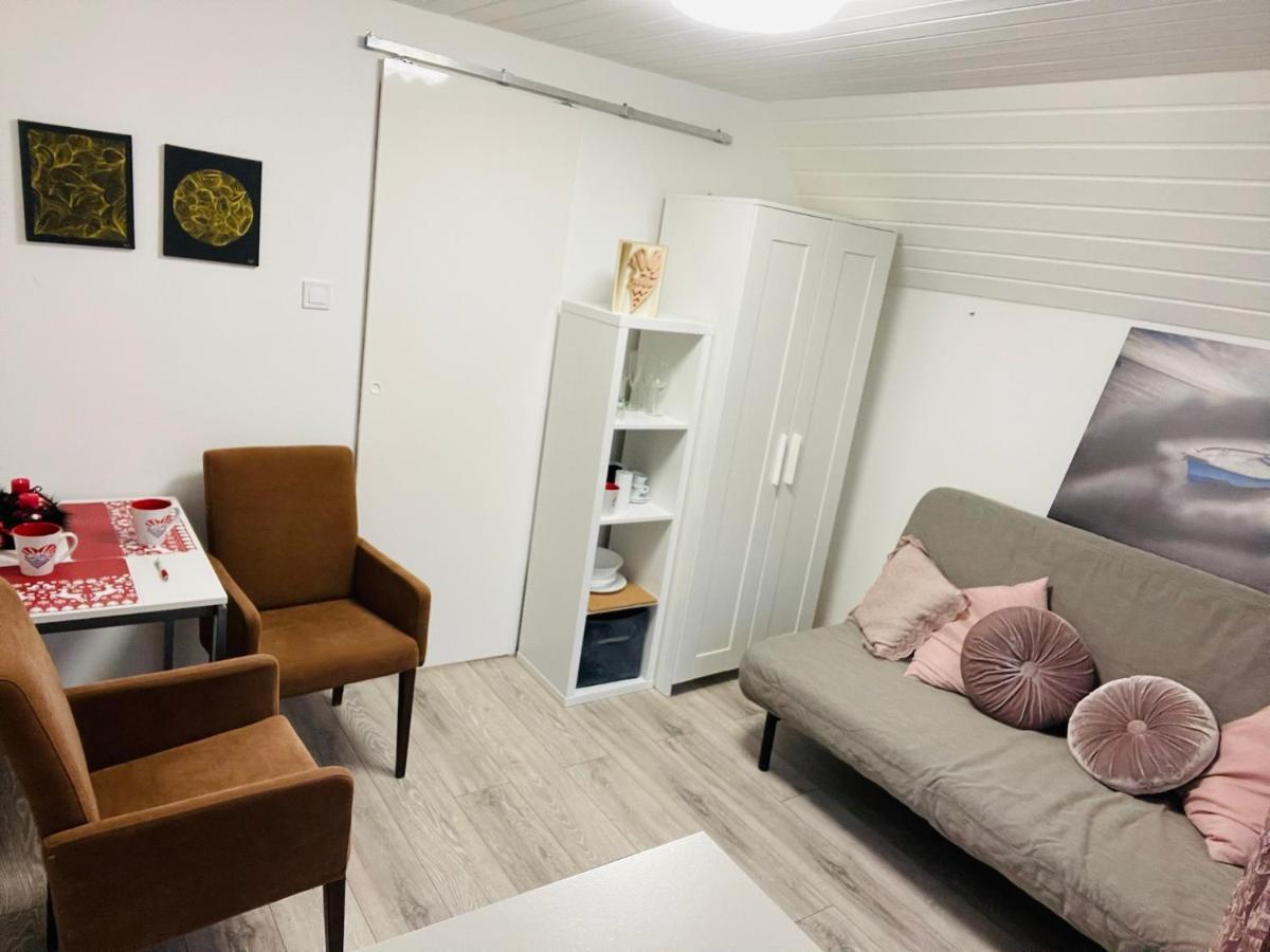 Balcsitthon Apartmanok Сиофок Стая снимка