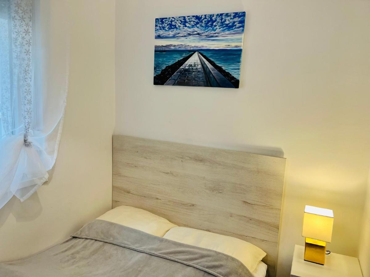 Balcsitthon Apartmanok Сиофок Стая снимка