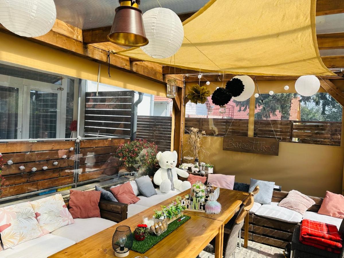 Balcsitthon Apartmanok Сиофок Екстериор снимка